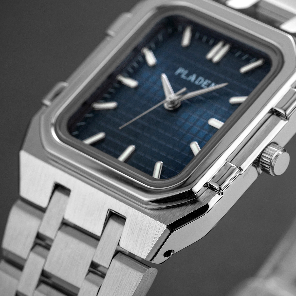 Luxury Brand Blue Dial Man Hig - Luxury Watch Magazine recension och pris